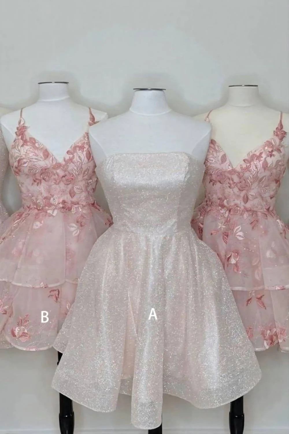 Bonito vestido de fiesta corto sin mangas con corte en A
